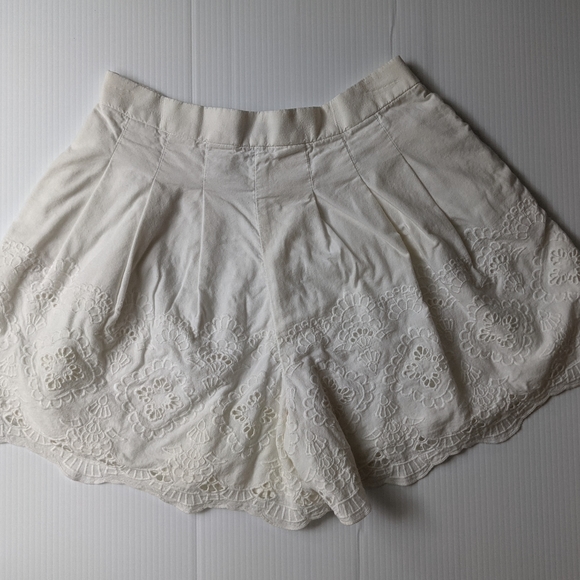 J.Crew Pleated Eyelet Skort in White (Ivory) Size 00 - Picture 3 of 13